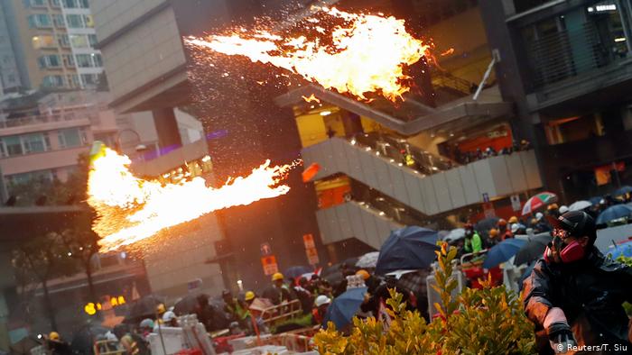 Comissária de Direitos Humanos da ONU preocupada com violência em Hong Kong