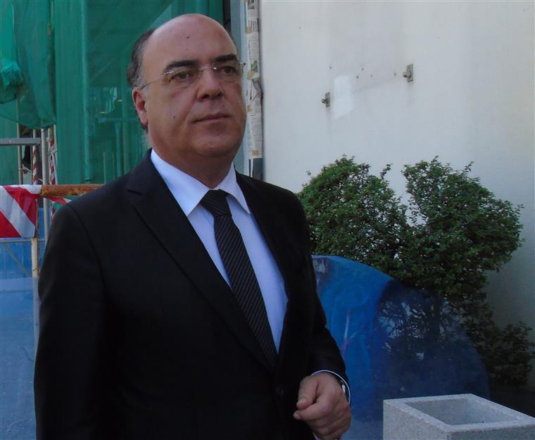Presidente da Câmara de Barcelos paga caução de 20 mil euros para ficar em liberdade