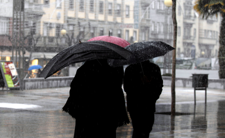 Protecção Civil de Braga alerta para chuva forte e persistente atá às 18 horas desta quinta-feira