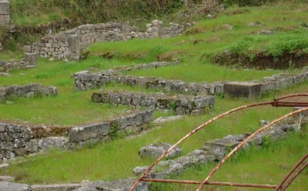 Câmara de Braga contrai empréstimo de 10 milhões para escolas e musealização da Ínsua das Carvalheiras