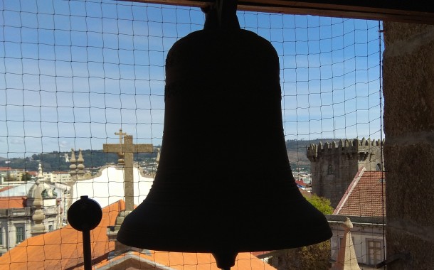Biblioteca Lúcio Craveiro da Silva recebe esta sexta-feira sessão sobre história dos sinos em Braga