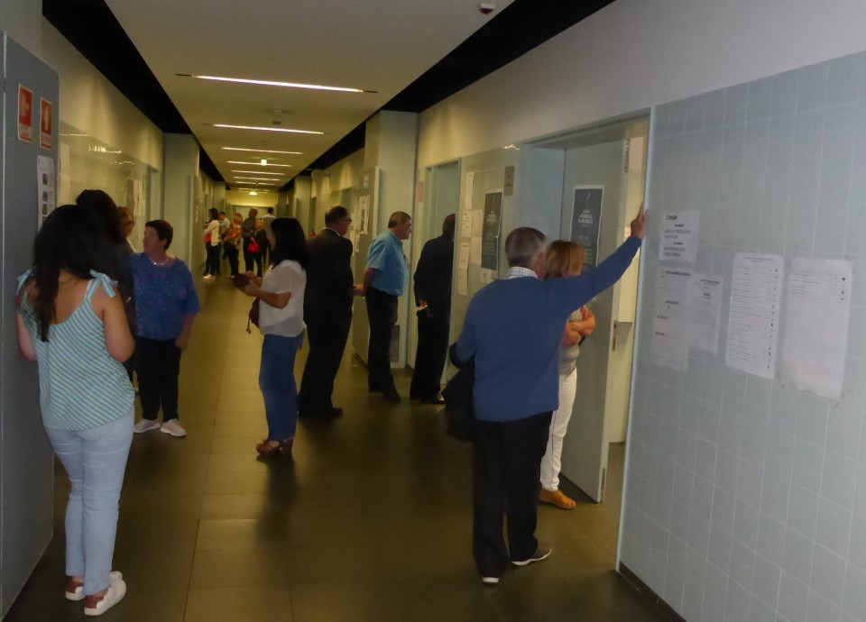 ELEIÇÕES - PS e PSD conseguem no distrito de Braga 8 deputados cada, BE dois e CDU perde Carla Cruz