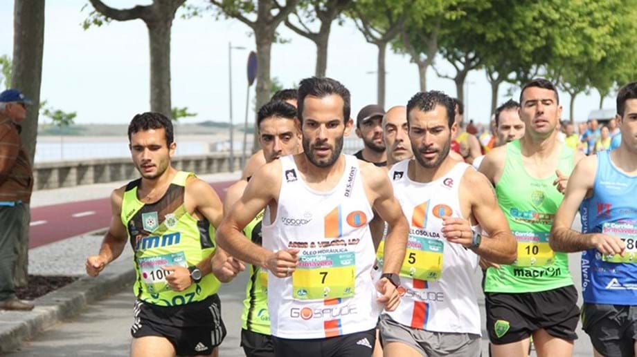 Mais de 2 mil atletas correm em Esposende a meia maratona “mais plana” do país