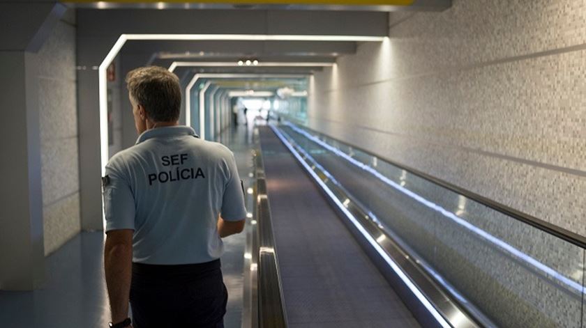 Prisão preventiva para funcionária da TAP suspeita de tráfico de seres humanos