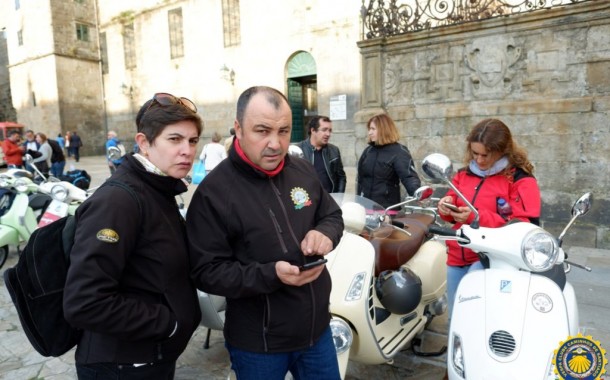 ‘Vespas Clube Caminhos de Santiago’ que partiu de Vila Verde já regressou de Compostela