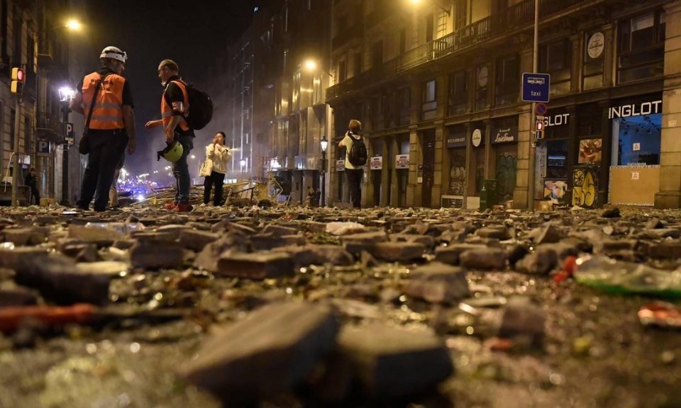 Mais de 180 feridos na última noite de violência na Catalunha