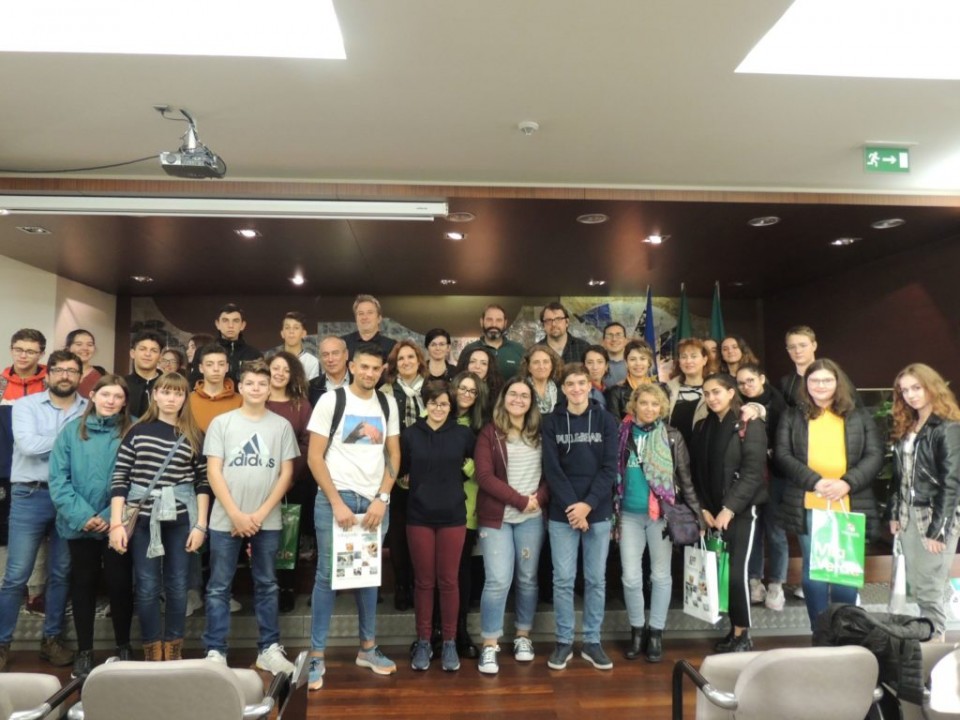 Casa do Conhecimento e Câmara de Vila Verde visitadas por grupo de Erasmus