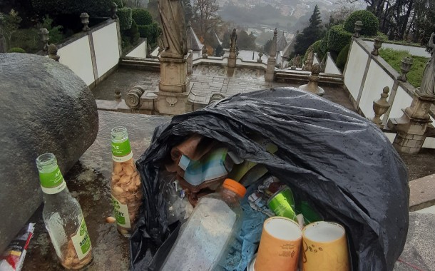 Bracarense denuncia “nova lixeira” no Santuário do Bom Jesus à Unesco
