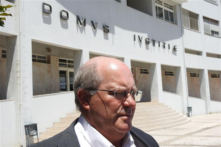 Vítor Sousa disse em tribunal que alargamento da concessão do estacionamento à Britalar foi “um processo normal”