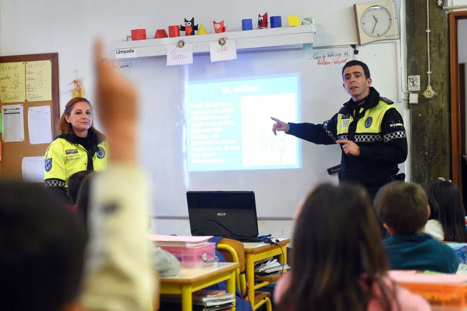 Polícia Municipal de Braga ensina segurança rodoviária nas escolas