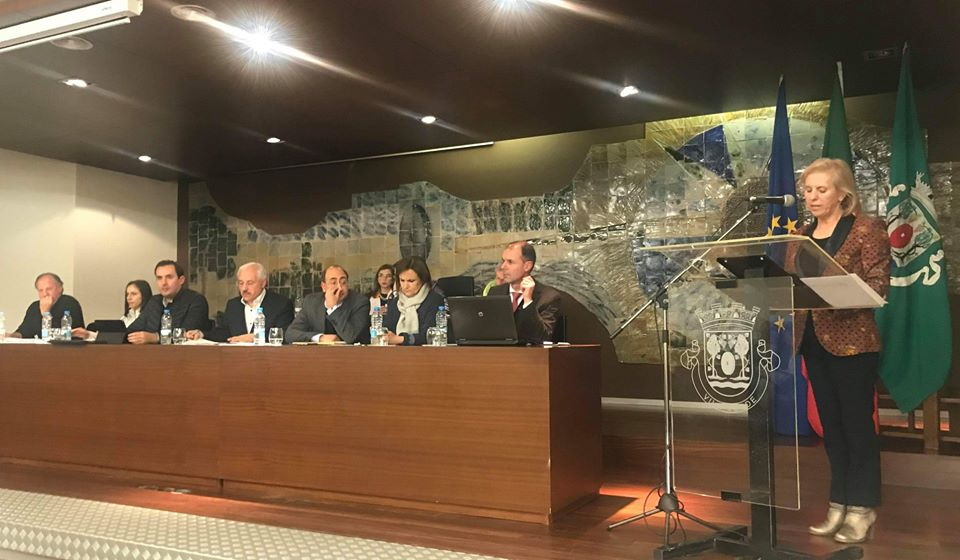 Vila Verde - PS volta a criticar refeições escolares e condições do Centro Escolar da Ribeira do Neiva