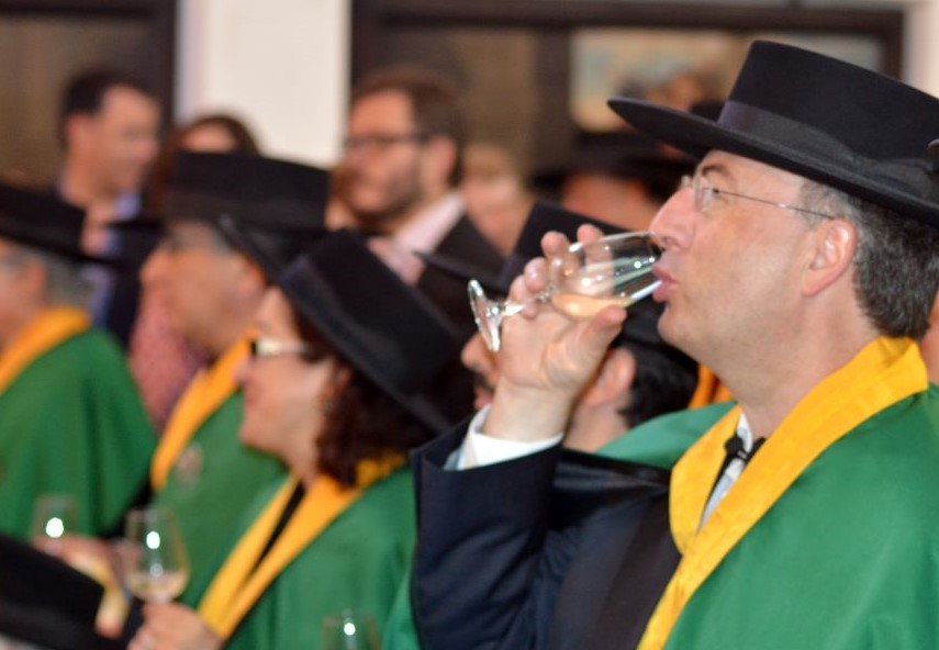 Eurodeputado José Manuel Fernandes considera “histórico” acordo UE/China de protecção ao vinho verde