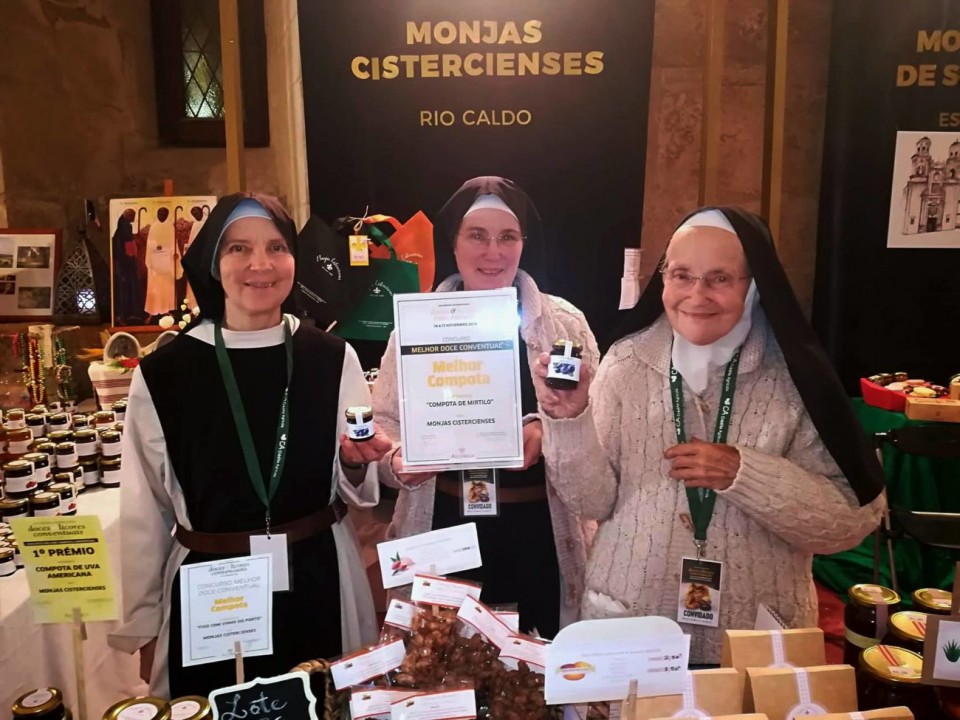 Terras de Bouro. Monjas Cistercienses de Rio Caldo arrecadaram 1.º prémio de melhor compota em Alcobaça