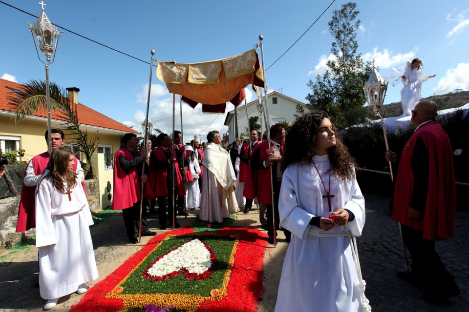 Esposende quer classificar Procissão aos Enfermos de Belinho como património imaterial