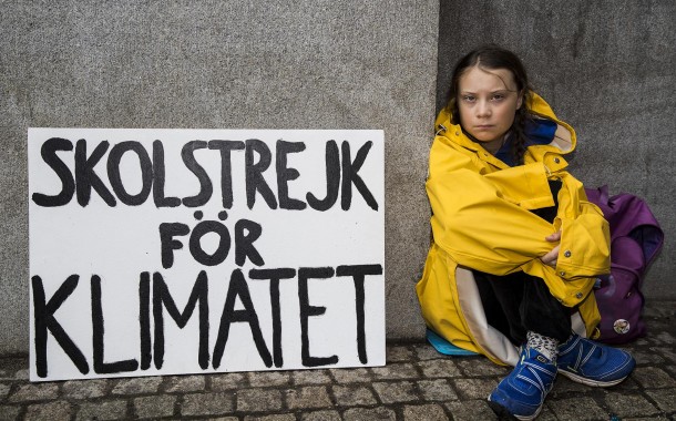 Greta Thunberg convidada a deslocar-se a Portugal por proposta do bloquista José Maria Cardoso