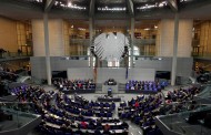 Ameaçados de morte, deputados alemães pedem controlo da extrema-direita