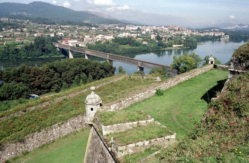Portugal e Espanha querem tornar o rio Minho num destino navegável