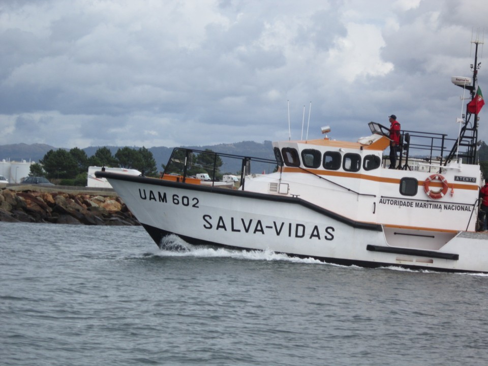 Salva-vidas de Viana do Castelo resgata tripulante de cargueiro com problemas de saúde