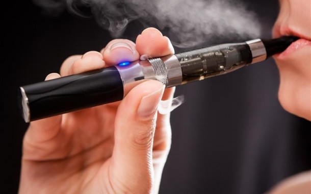 Não há cigarros electrónicos nem tabaco aquecido seguros, alerta a DGS