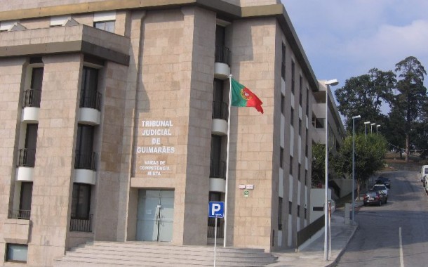 Mulher que matou companheiro em Fafe condenada a 16 anos de prisão