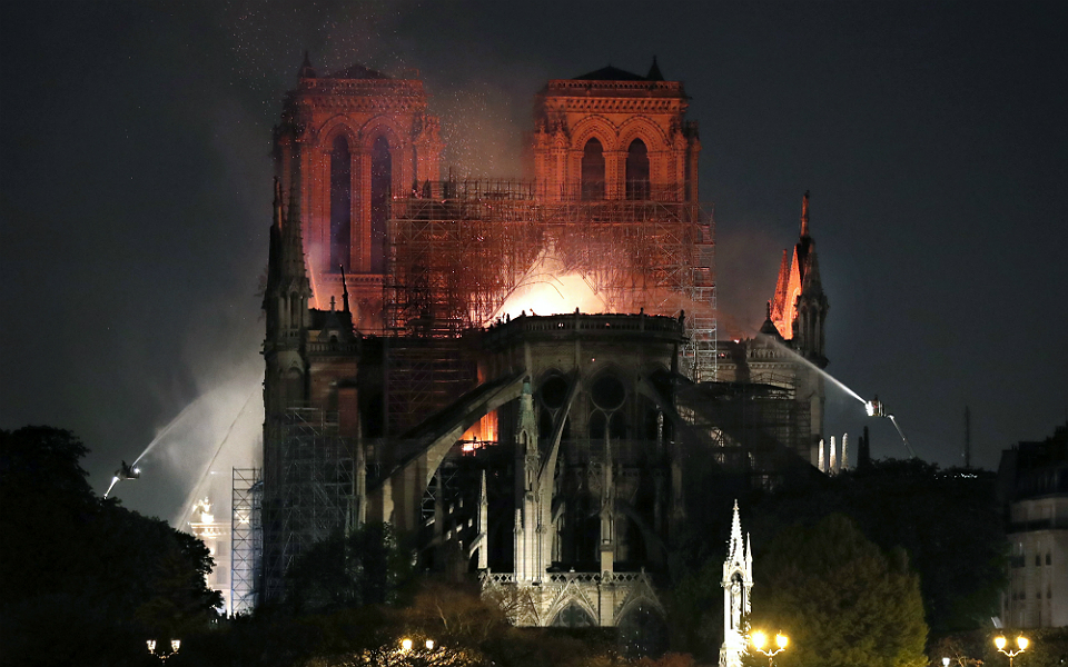 Notre Dame não realizar missa do Galo pela primeira vez desde 1803