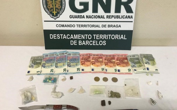 Sete pessoas detidas por tráfico de estupefacientes e posse de arma proibida em Esposende