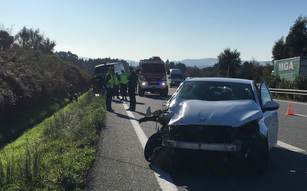 Seis agentes da PSP feridos em colisão frontal com veículo ligeiro em Famalicão