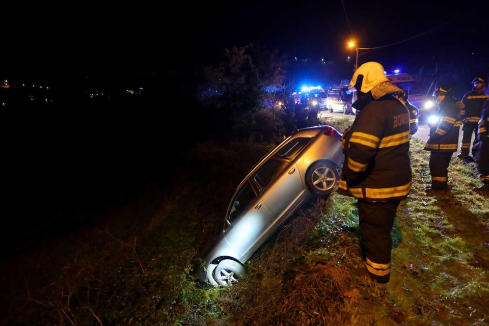Encontrado carro acidentado, trancado e sem ninguém no interior em Braga