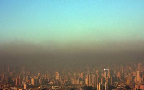 Emissões poluentes em todo o mundo vão atingir novo máximo histórico este ano
