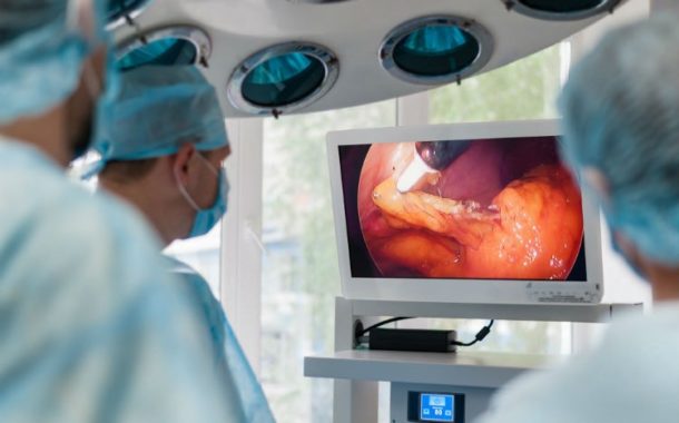 Hospitais de Viana e Guimarães transmitem endoscopia ao vivo a especialistas em Braga