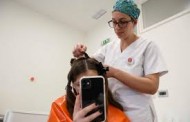 Braga não é excepção. Epidemia das selfies causa boom de clínicas para tratamento de piolhos