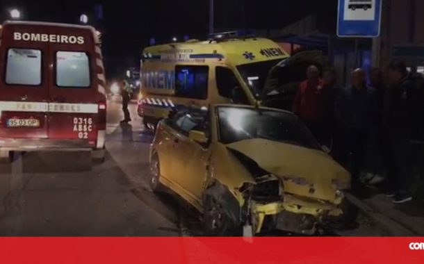 Choque entre carro e ambulância do INEM faz dois feridos em Famalicão
