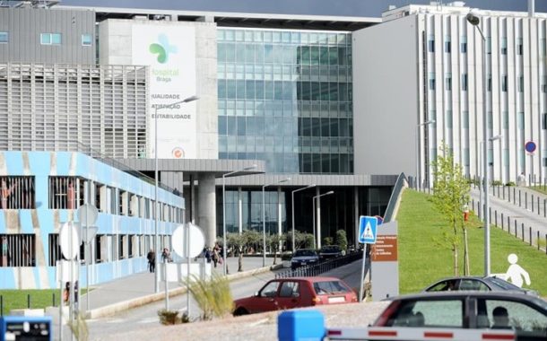 Governo quer baixar preços do estacionamento no Hospital de Braga