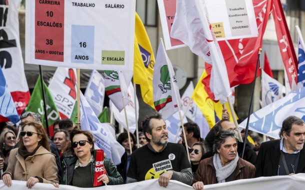 Greve nacional de professores dia 31