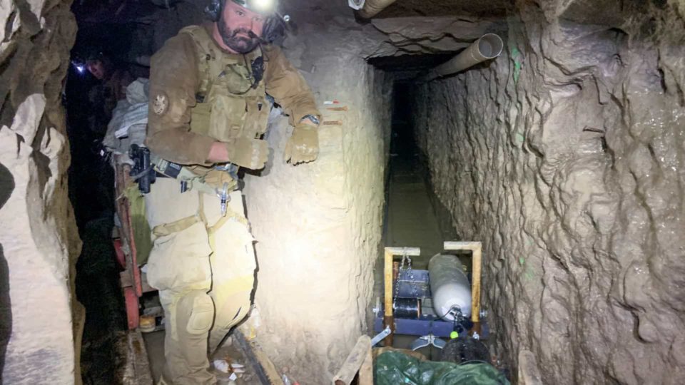 Maior túnel para tráfico de droga encontrado na fronteira dos EUA com o México