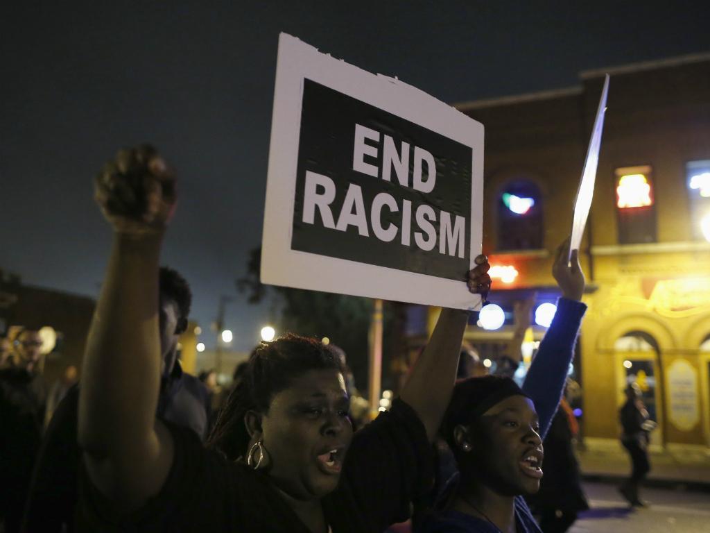 Comissão Europeia alerta para a ascenção do racismo e da intolerância na Europa
