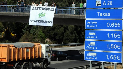 Governo anuncia redução de até 40% nas portagens da A28 sete dias por mês
