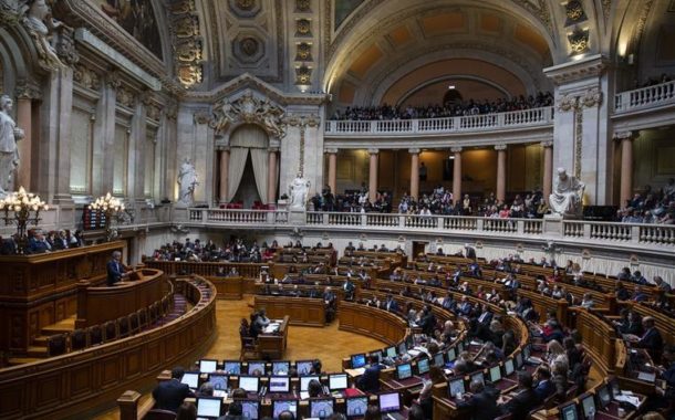 Eutanásia aprovada no Parlamento