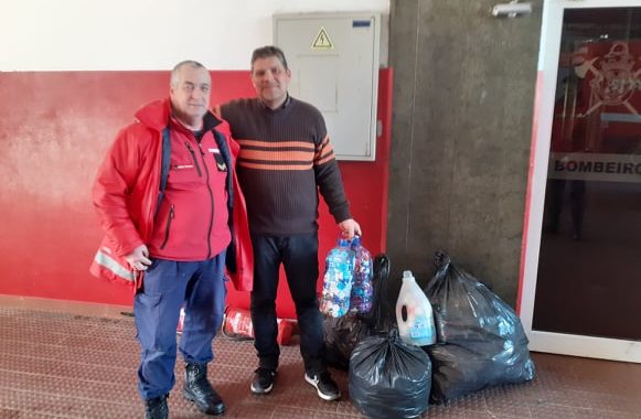 “Simples gesto”. Associação de Pais do Agrupamento de Escolas de Amares promoveu campanha de recolha de tampas de plástico