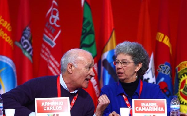 Isabel Camarinha chega a líder da CGTP. António Costa propõe a Marcelo condecoração para Arménio