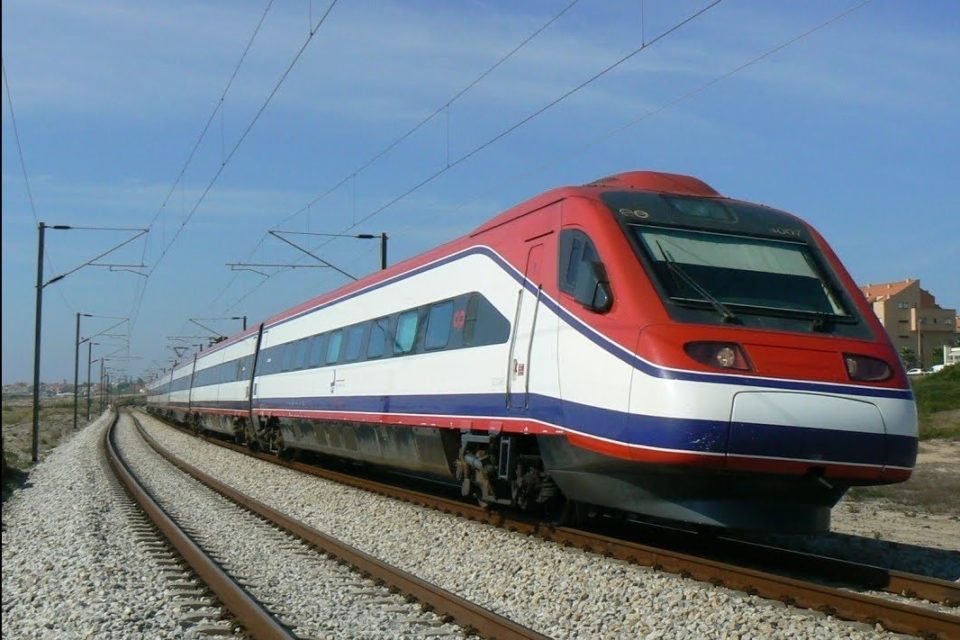 Velocidade dos ‘Alfa’ entre Lisboa e Braga ronda modestos 96km/h quando comparados com os 112 anunciados