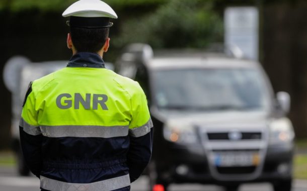 82 pessoas detidas em flagrante delito pela GNR na noite sábado para domingo