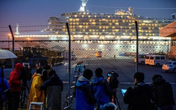 Tripulante português de navio de cruzeiro atracado no Japão infectado com Covid-19