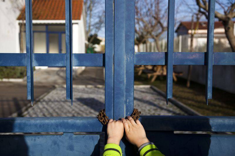Governo decreta encerramento de todas escolas a partir de segunda-feira