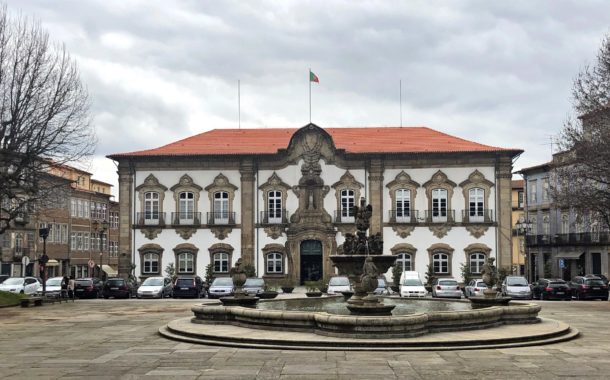 Executivo municipal de Braga reúne este segunda-feira por videoconferência
