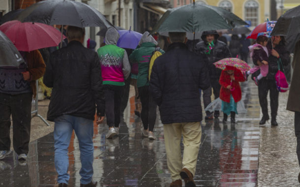 Depressão Jorge já lá vai, mas chuva e vento ficam mais uns dias no Minho