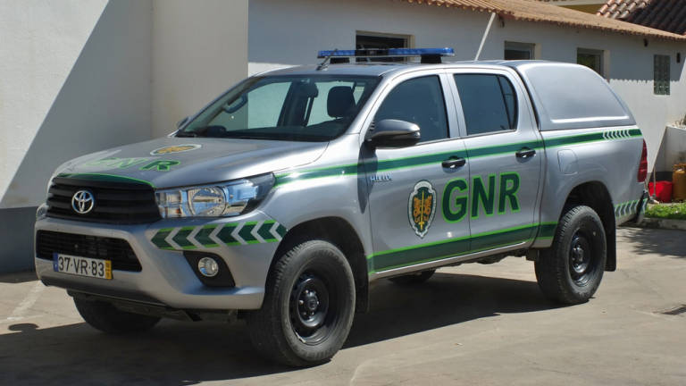 GNR apreende arma a homem que ameaçava e coagia o vizinho em Fafe