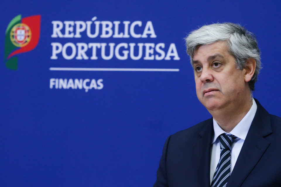 Marcelo tenta travar saída de Centeno do Governo