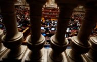 Parlamento aprova renovação do estado de emergência. Rio aviso banca: lucros avultados serão “uma vergonha e uma ingratidão”