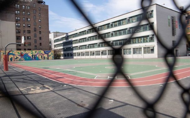 Militares desinfectam escolas antes do regresso de aulas no 11.º e 12.º